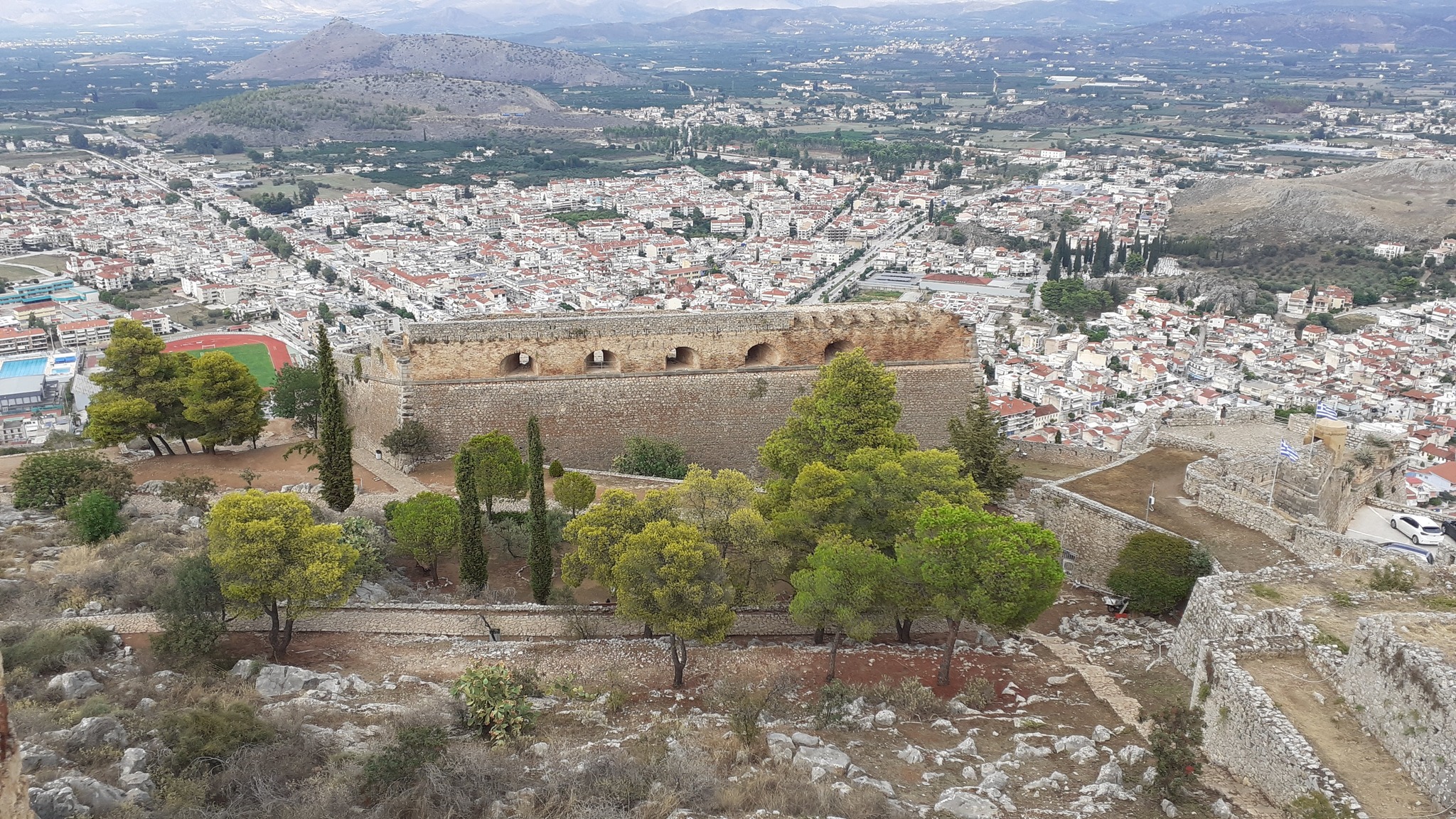  Pogled na Nafplio sa tvrđave Palamidi 